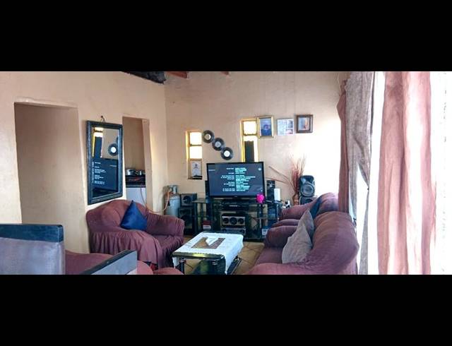 3 BEDROOM HOUSE FOR SALE IN BEVERLEY HILLS